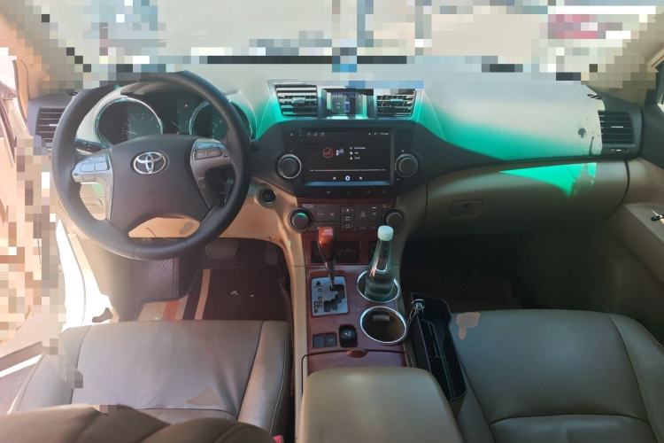 Used Toyota Highlander 2009 2.7L 2WD 7-Seater Elite Edition Center Console