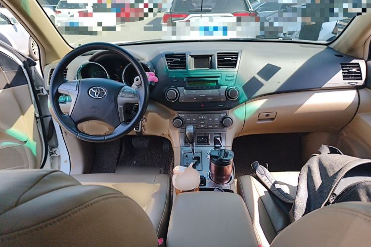 Used Toyota Highlander 2009 3.5L 4x4 7-Seater Luxury Edition Center Console