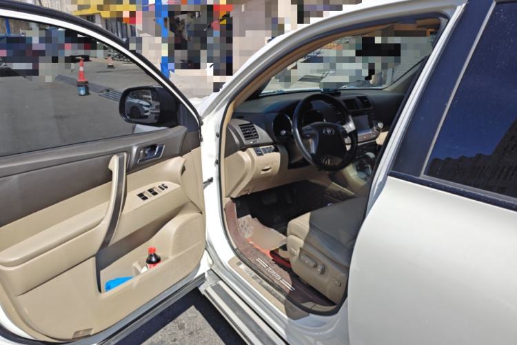 Used Toyota Highlander 2009 2.7L Two-Wheel Drive 7-Seater Luxury Edition Driver Seat
