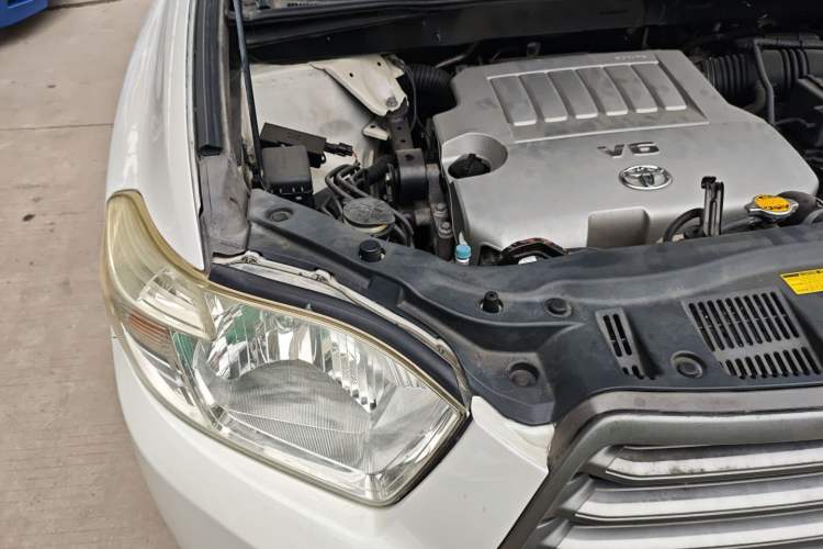 Used Toyota Highlander 2009 3.5L 4x4 7-Seater Elite Edition Engine Bay Right