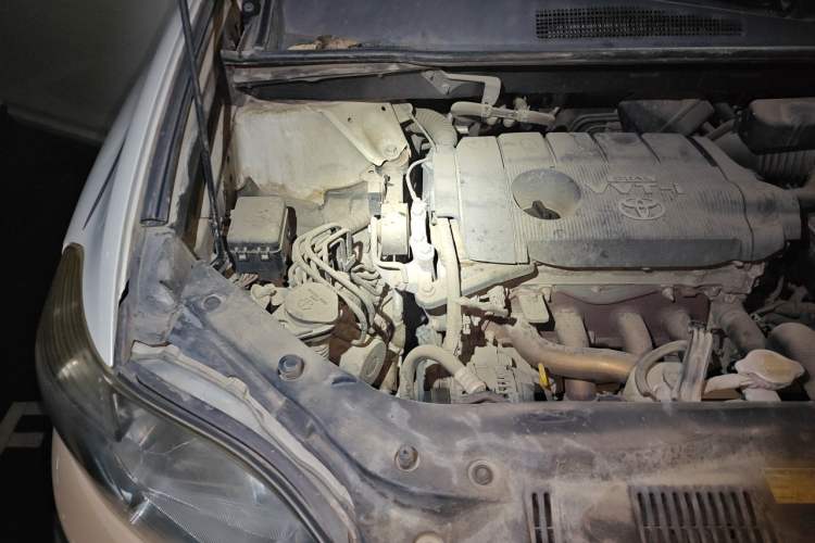 Used Toyota Highlander 2009 2.7L Two-Wheel Drive 7-Seater Luxury Edition Engine Bay Right