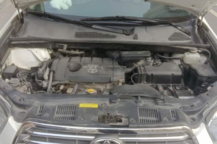 Used Toyota Highlander 2009 2.7L Two-Wheel Drive 7-Seater Luxury Edition Engine Bay