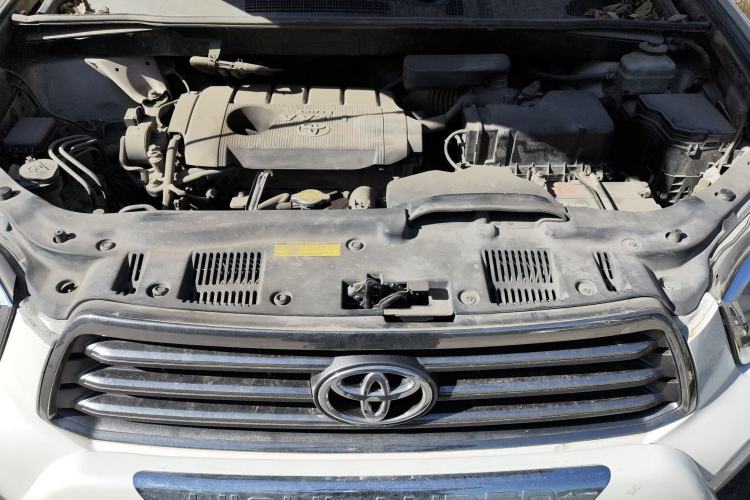 Used Toyota Highlander 2009 2.7L Two-Wheel Drive 7-Seater Luxury Edition Engine Bay
