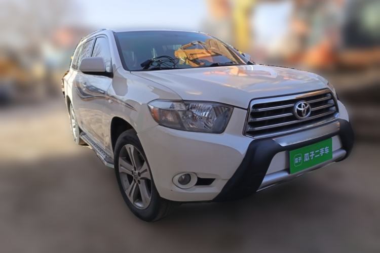 Used Toyota Highlander 2009 2.7L Two-Wheel Drive 7-Seater Luxury Edition Front Right 45 Deg
