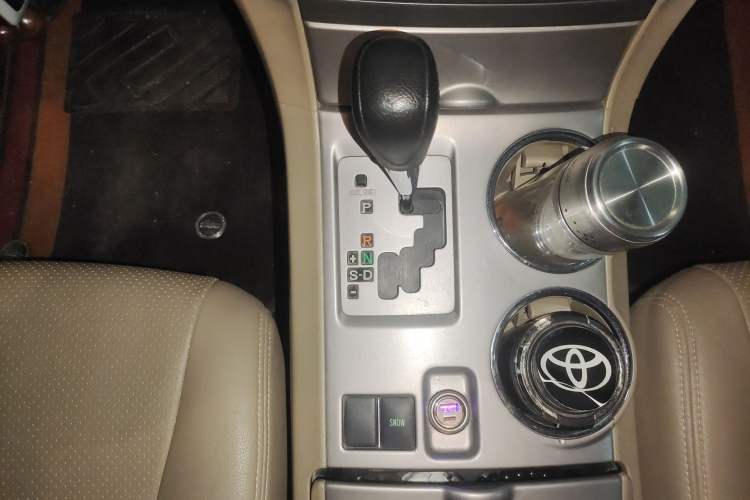 Used Toyota Highlander 2009 2.7L 2WD 5-Seater Elite Edition Gear Lever