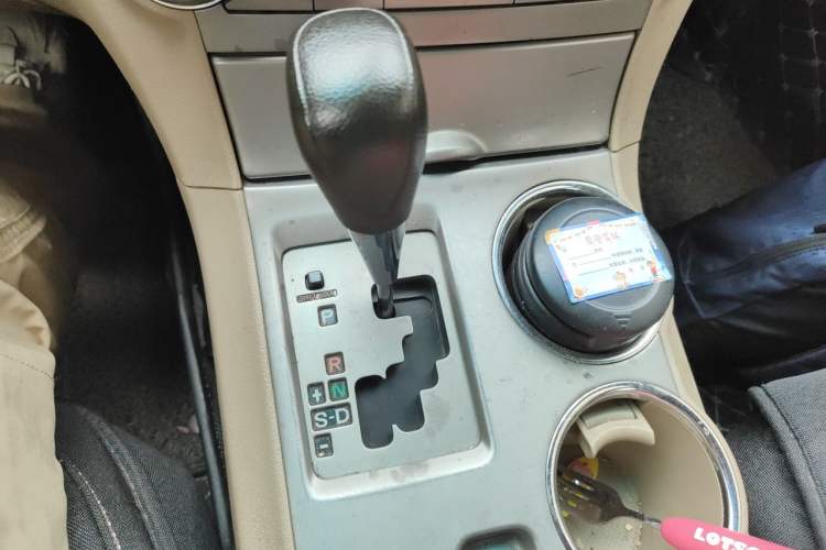 Used Toyota Highlander 2009 2.7L 2WD 5-Seater Elite Edition Gear Lever