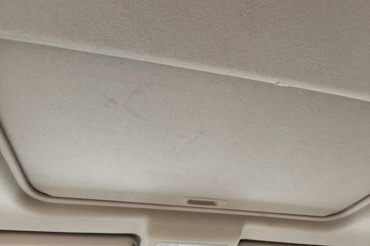 Used Toyota Highlander 2009 2.7L Two-Wheel Drive 7-Seater Luxury Edition Headliner