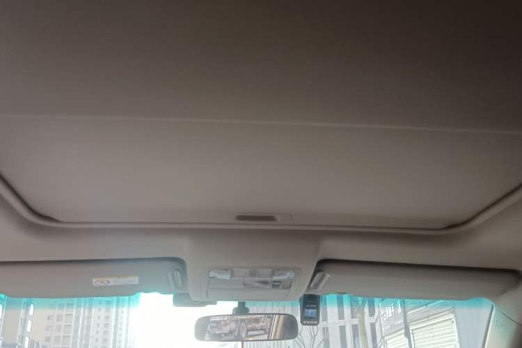 Used Toyota Highlander 2009 2.7L Two-Wheel Drive 7-Seater Luxury Edition Headliner
