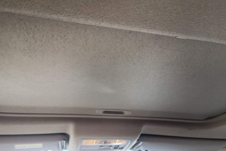 Used Toyota Highlander 2009 2.7L Two-Wheel Drive 7-Seater Luxury Edition Headliner