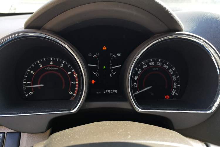 Used Toyota Highlander 2009 2.7L Two-Wheel Drive 7-Seater Luxury Edition Instrument Cluster