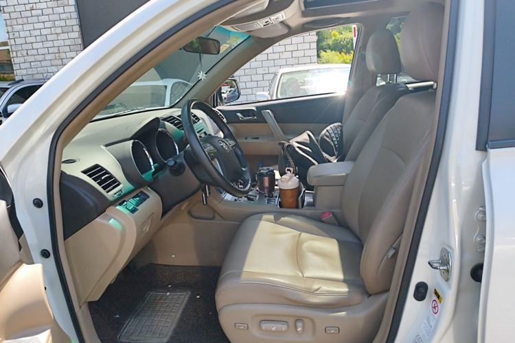 Used Toyota Highlander 2009 3.5L 4x4 7-Seater Luxury Edition Left Front Seat