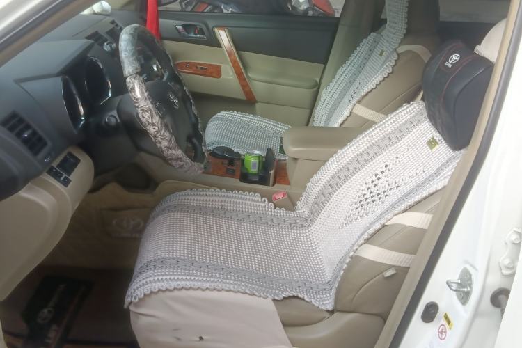 Used Toyota Highlander 2009 2.7L Two-Wheel Drive 7-Seater Luxury Edition Left Front Seat