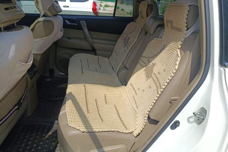 Used Toyota Highlander 2009 2.7L Two-Wheel Drive 7-Seater Luxury Edition Left Rear Seat