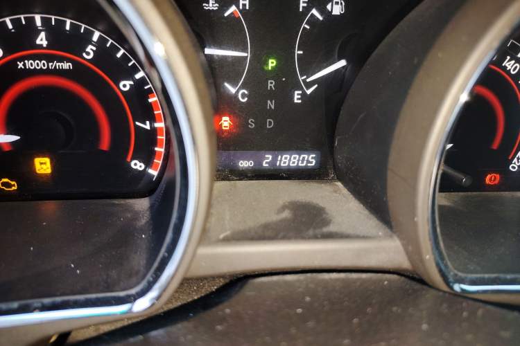 Used Toyota Highlander 2009 3.5L 4x4 7-Seater Elite Edition Odometer Close Up