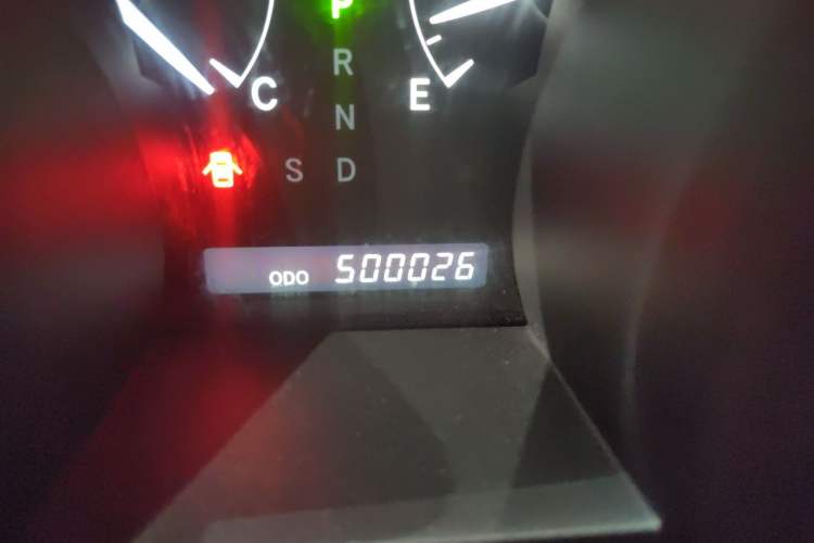 Used Toyota Highlander 2009 3.5L 4x4 7-Seater Luxury Edition Odometer Close Up