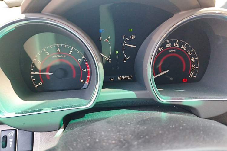 Used Toyota Highlander 2009 3.5L 4x4 7-Seater Luxury Edition Odometer Close Up