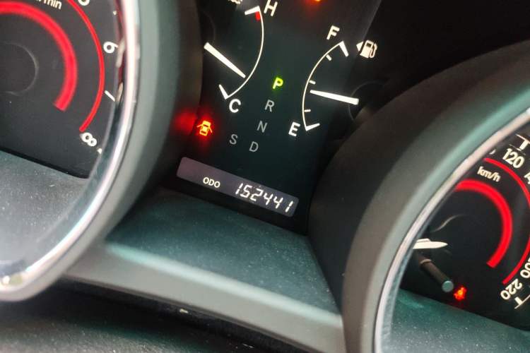 Used Toyota Highlander 2009 2.7L Two-Wheel Drive 7-Seater Luxury Edition Odometer Close Up