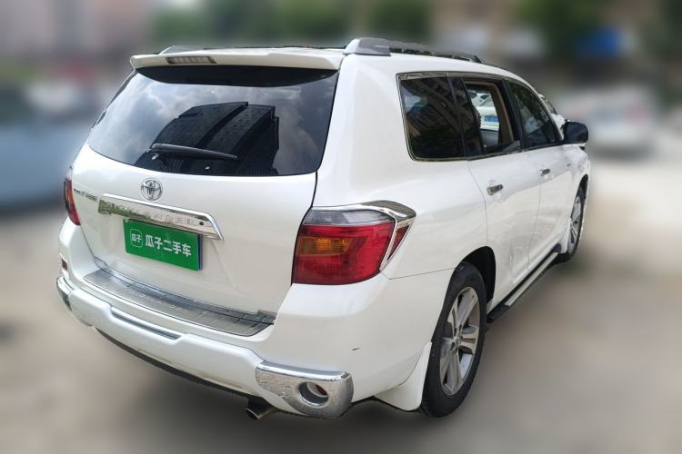 Used Toyota Highlander 2009 2.7L Two-Wheel Drive 7-Seater Luxury Edition Rear Right 45 Deg
