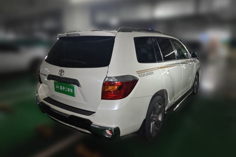 Used Toyota Highlander 2009 2.7L Two-Wheel Drive 7-Seater Luxury Edition Rear Right 45 Deg