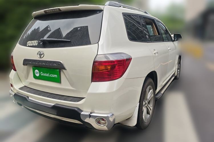 Used Toyota Highlander 2009 2.7L Two-Wheel Drive 7-Seater Luxury Edition Rear Right 45 Deg