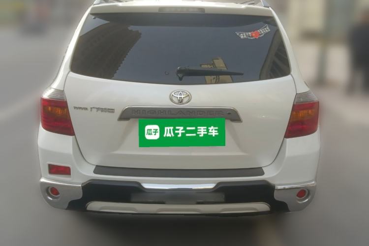 Used Toyota Highlander 2009 2.7L Two-Wheel Drive 7-Seater Luxury Edition Rear