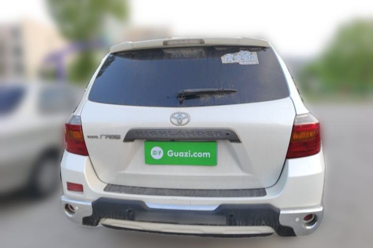 Used Toyota Highlander 2009 2.7L Two-Wheel Drive 7-Seater Luxury Edition Rear