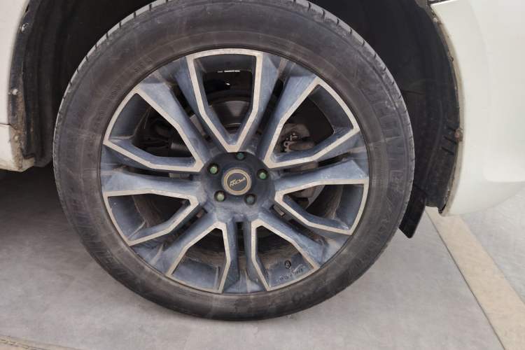 Used Toyota Highlander 2009 3.5L 4x4 7-Seater Elite Edition Right Front Wheel Hub