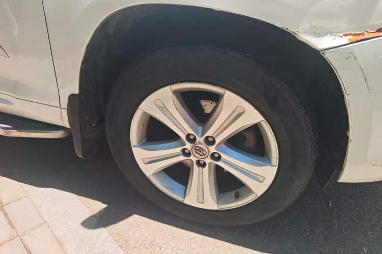 Used Toyota Highlander 2009 2.7L 2WD 7-Seater Elite Edition Right Front Wheel Hub