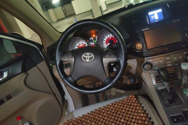 Used Toyota Highlander 2009 3.5L 4x4 7-Seater Luxury Edition Steering Wheel