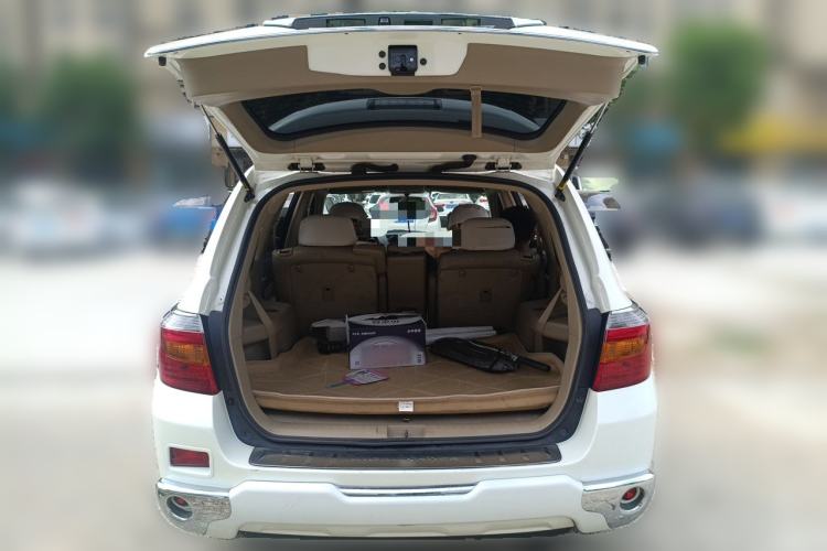 Used Toyota Highlander 2009 2.7L Two-Wheel Drive 7-Seater Luxury Edition Trunk