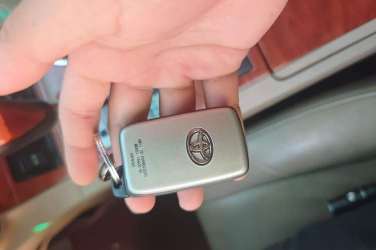 Used Toyota Highlander 2009 2.7L 2WD 7-Seater Elite Edition Vehicle Key