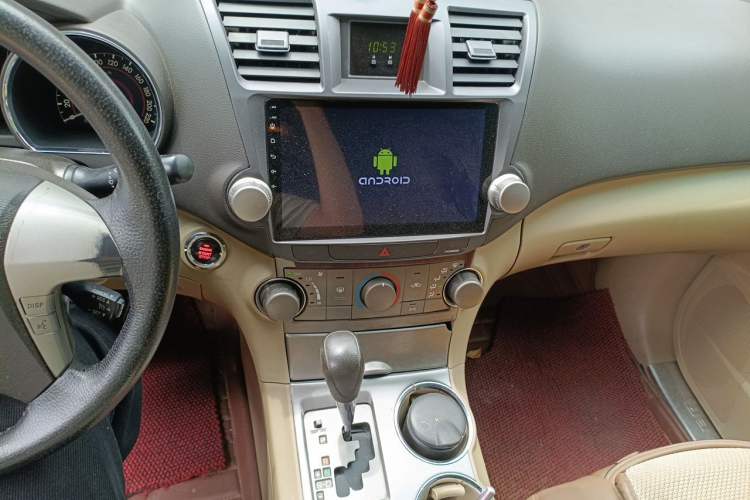 Used Toyota Highlander 2011 2.7L Two-Wheel Drive 5-Seater Elite Edition Audio And AC Panel
