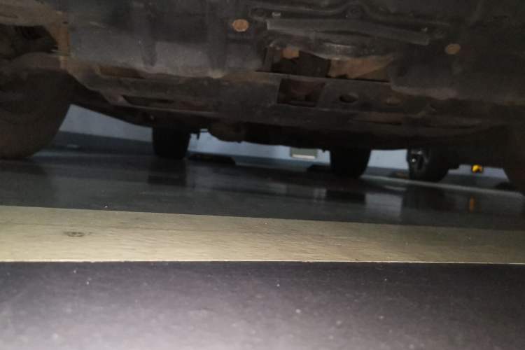 Used Toyota Highlander 2011 2.7L Two-Wheel Drive 7-Seater Supreme Edition Chassis Front