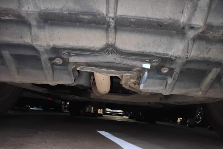Used Toyota Highlander 2011 2.7L Two-Wheel Drive 7-Seater Supreme Edition Chassis Front