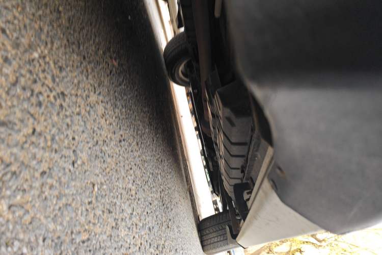 Used Toyota Highlander 2011 2.7L Two-Wheel Drive 5-Seater Elite Edition Chassis Front Left