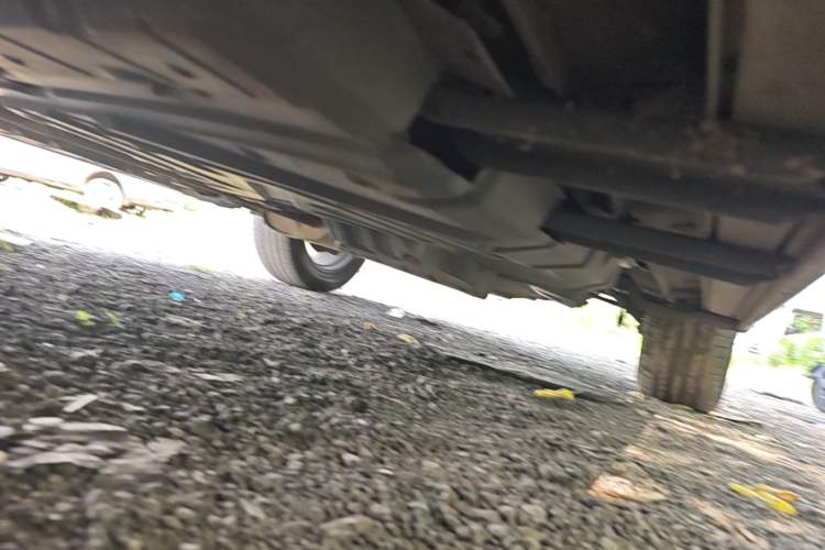 Used Toyota Highlander 2011 2.7L Two-Wheel Drive 7-Seater Supreme Edition Chassis Front Left
