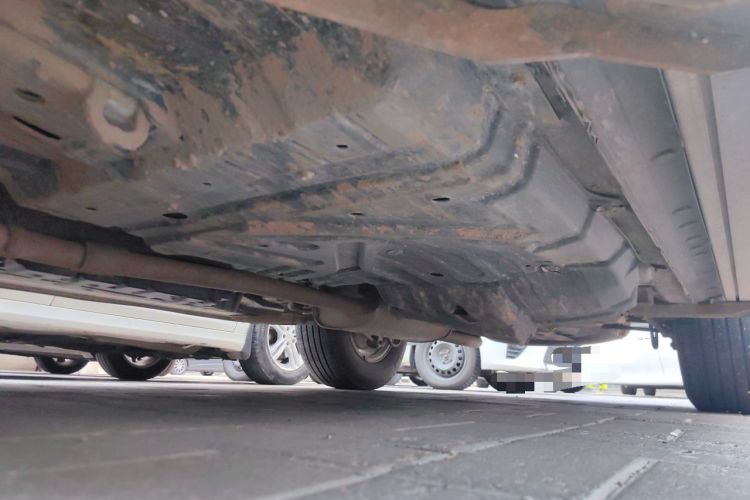 Used Toyota Highlander 2011 2.7L Two-Wheel Drive 5-Seater Elite Edition Chassis Front Left