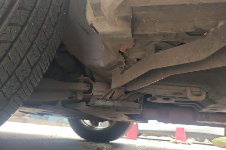 Used Toyota Highlander 2011 2.7L Two-Wheel Drive 5-Seater Sport Edition Chassis Front Left