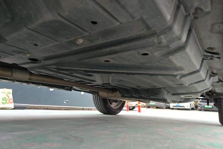 Used Toyota Highlander 2011 2.7L Two-Wheel Drive 7-Seater Luxury Navigation Edition Chassis Front Left