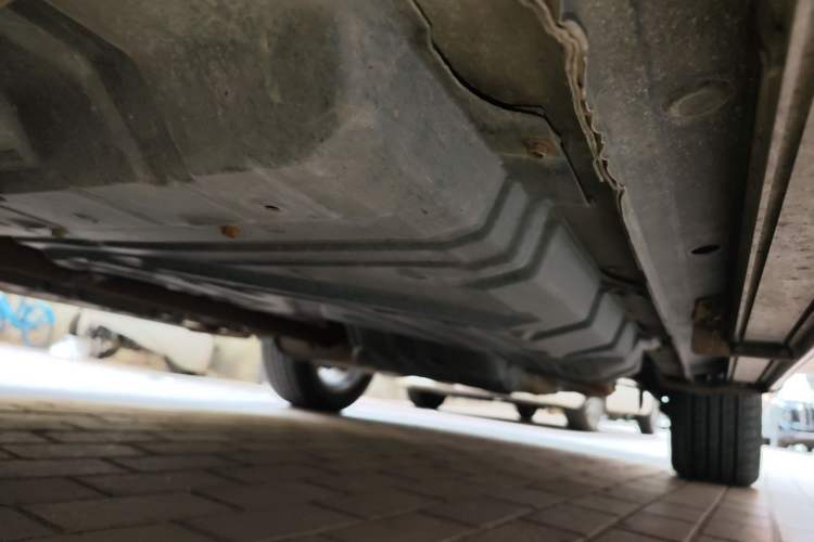 Used Toyota Highlander 2011 2.7L Two-Wheel Drive 7-Seater Luxury Edition Chassis Front Left