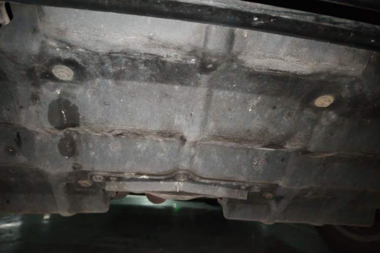 Used Toyota Highlander 2011 2.7L Two-Wheel Drive 7-Seater Luxury Edition Chassis Front