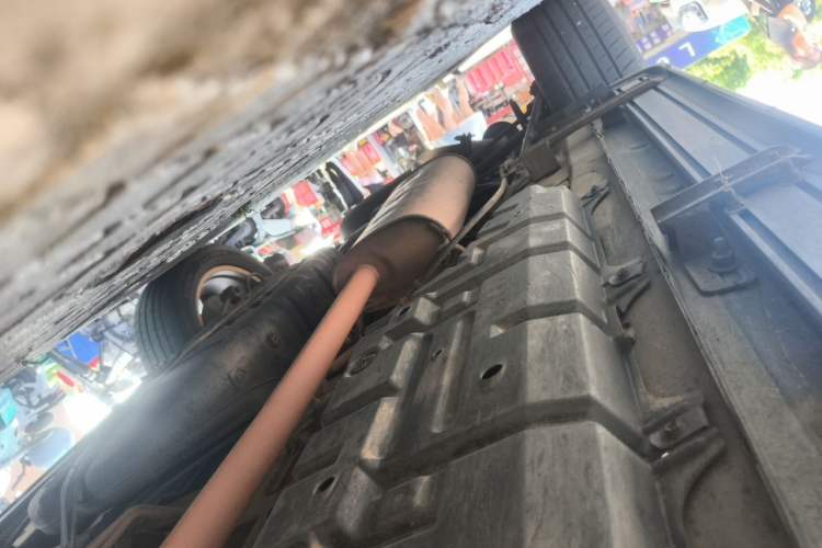 Used Toyota Highlander 2011 2.7L Two-Wheel Drive 7-Seater Supreme Edition Chassis Front Right