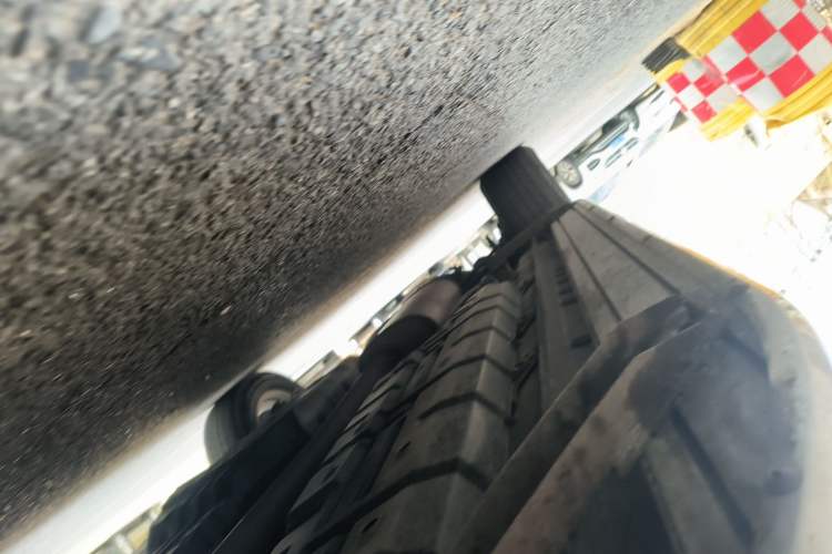Used Toyota Highlander 2011 2.7L Two-Wheel Drive 5-Seater Elite Edition Chassis Front Right