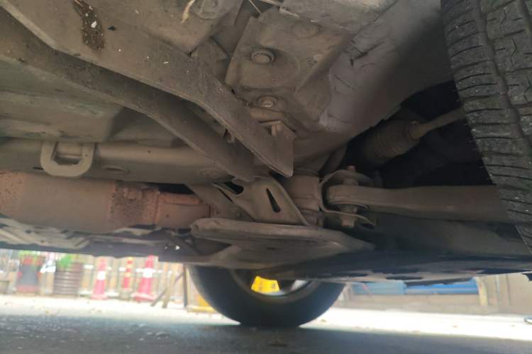 Used Toyota Highlander 2011 2.7L Two-Wheel Drive 5-Seater Sport Edition Chassis Front Right