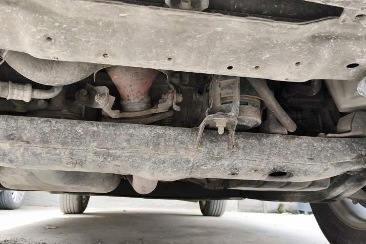 Used Toyota Highlander 2011 2.7L Two-Wheel Drive 5-Seater Elite Edition Chassis Front