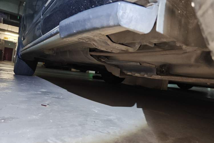 Used Toyota Highlander 2011 2.7L Two-Wheel Drive 7-Seater Supreme Edition Chassis Rear Left