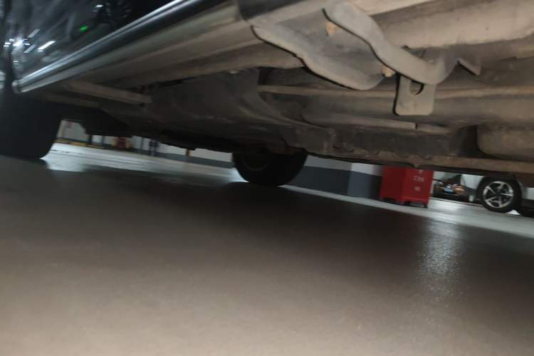 Used Toyota Highlander 2011 2.7L Two-Wheel Drive 7-Seater Luxury Navigation Edition Chassis Rear Left
