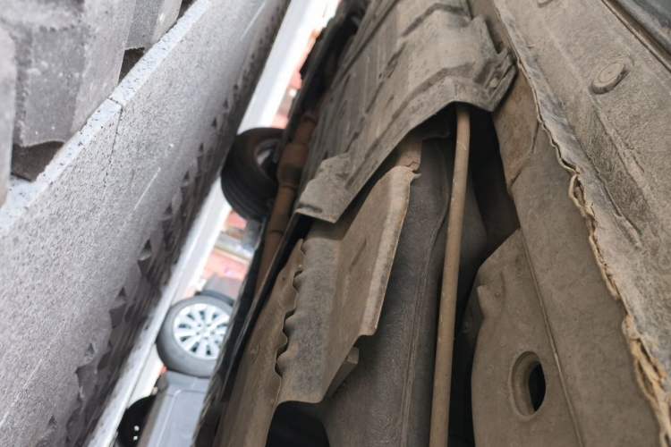 Used Toyota Highlander 2011 2.7L Two-Wheel Drive 5-Seater Elite Edition Chassis Rear Left