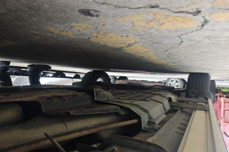 Used Toyota Highlander 2011 2.7L Two-Wheel Drive 7-Seater Supreme Edition Chassis Rear Left