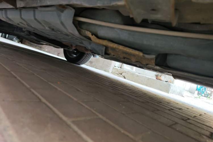 Used Toyota Highlander 2011 2.7L Two-Wheel Drive 7-Seater Luxury Edition Chassis Rear Left